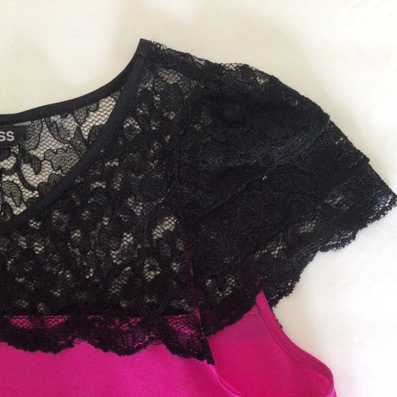 EXPRESS HOT PINK LACE TOP SMALL - Picture 7 of 11